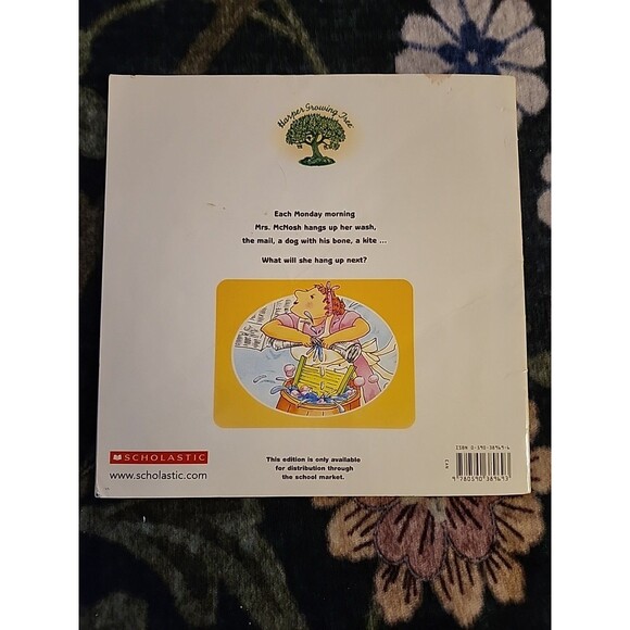 Mrs. McNosh Hangs Up Her Wash by Sarah Weeks 1998 Scholastic Paperback Book - Picture 3 of 7